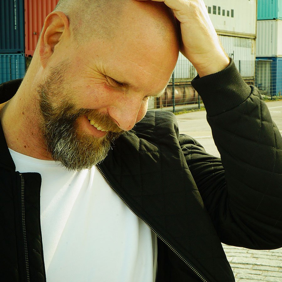 Ohjelmatoimistokristalli_olli_helenius_900x900