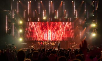 Tunnelmia ja terveisiä ensimmäisestä Glow Festivalista