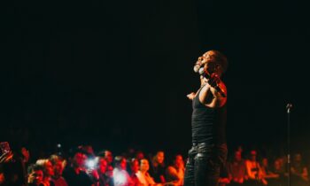 20-kertainen Grammy-voittaja Kirk Franklin hurmasi loppuunmyydyn Kulttuuritalon yleisön Helsingissä